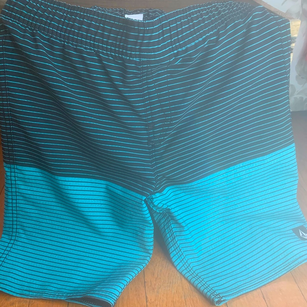 Boys Volcom Swim Trunks Size 8